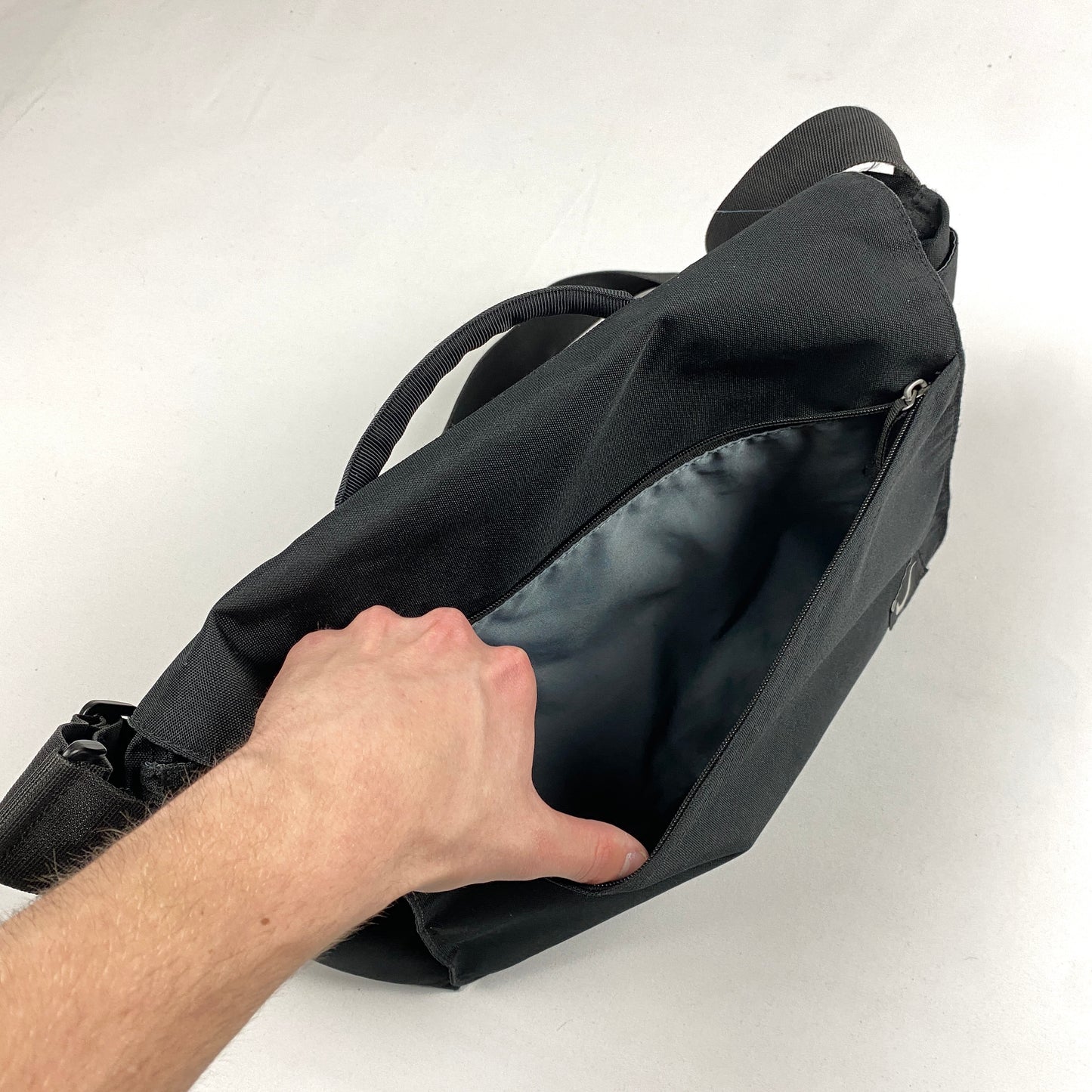 Vintage NIKE Basic Messenger Bag