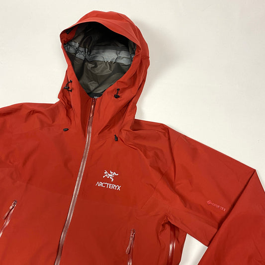 ARC'TERYX x GORE-TEX Beta SL Hybrid