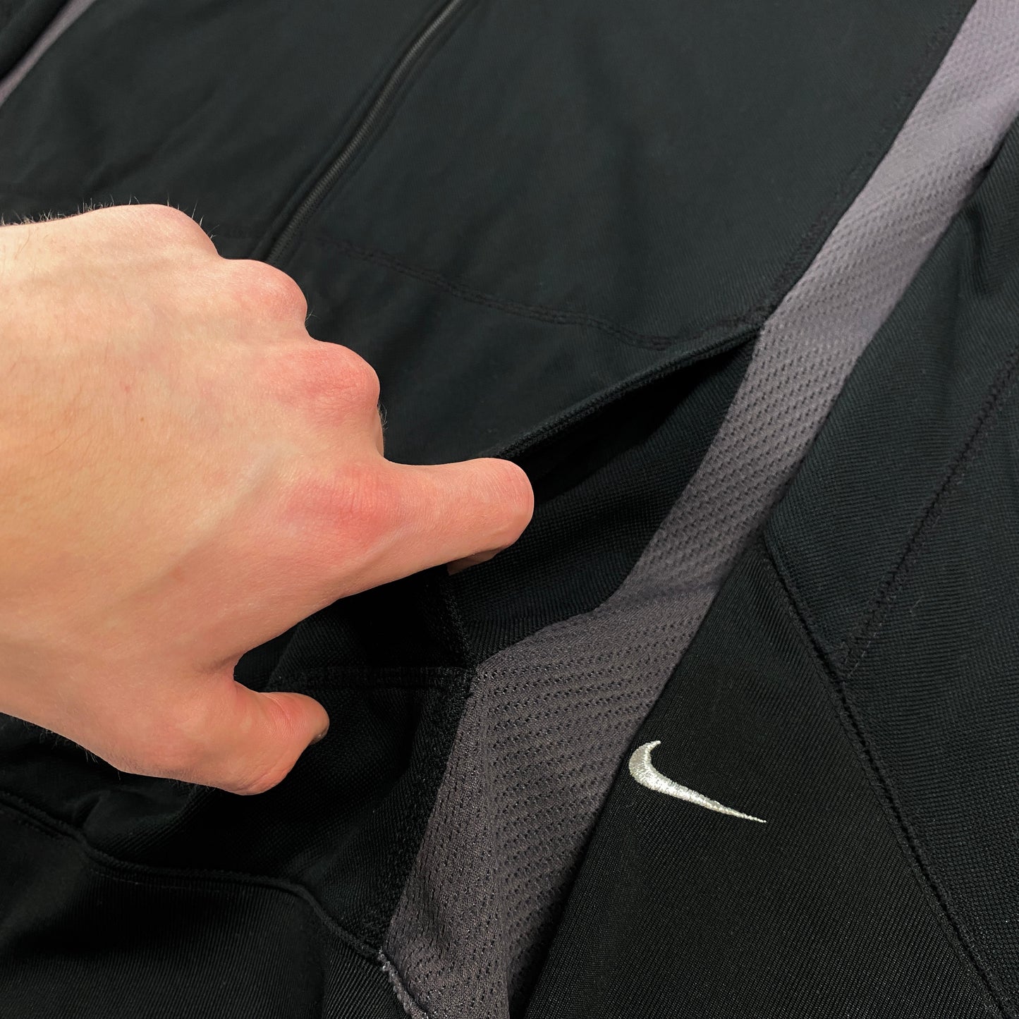 Vintage NIKE Tn Carbon Zip Hoodie