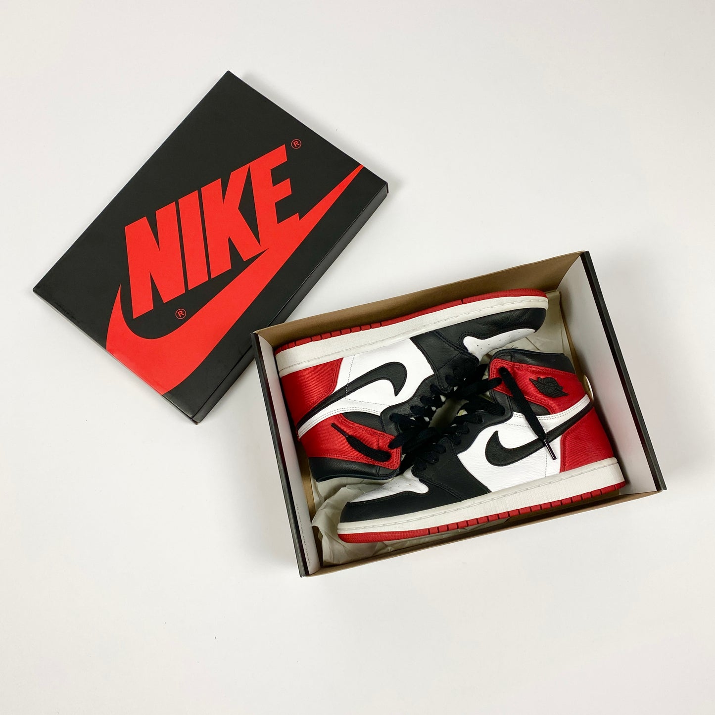 Nike Air Jordan 1 OG "Red Satin"