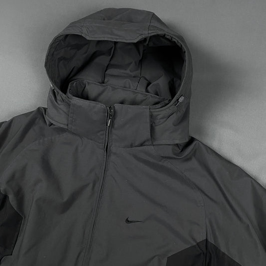 Vintage NIKE backswoosh winter/seasonal jacket