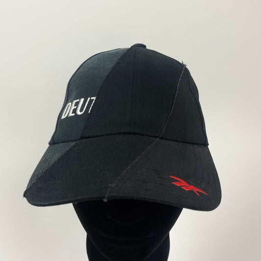 VETEMENTS x REEBOK Kappe