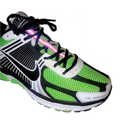 NIKE Air Zoom Vomero 5