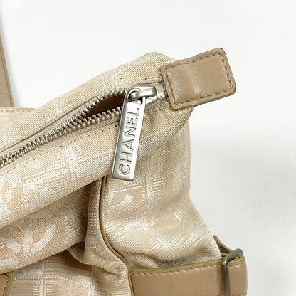 Vintage CHANEL tote bag