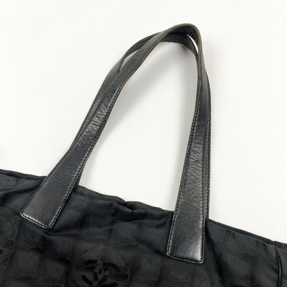 Vintage CHANEL tote bag