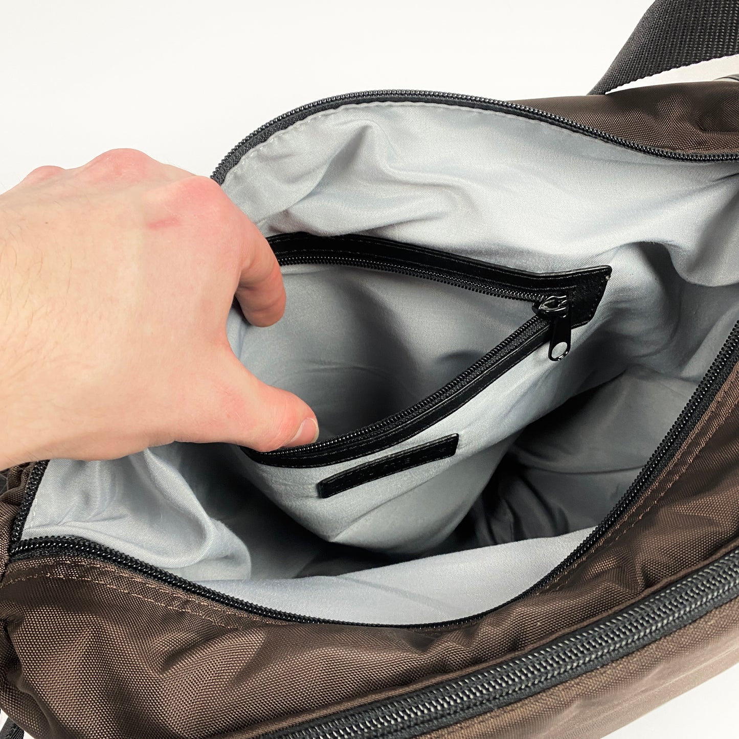 LACOSTE Umhängetasche