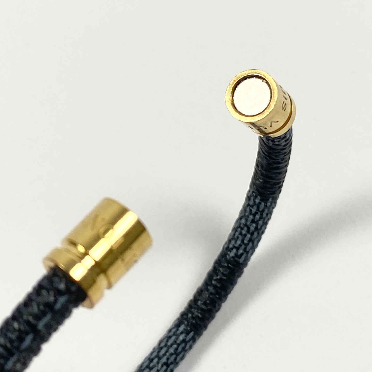 LOUIS VUITTON Monogram Leather Bracelet / Leder Armband